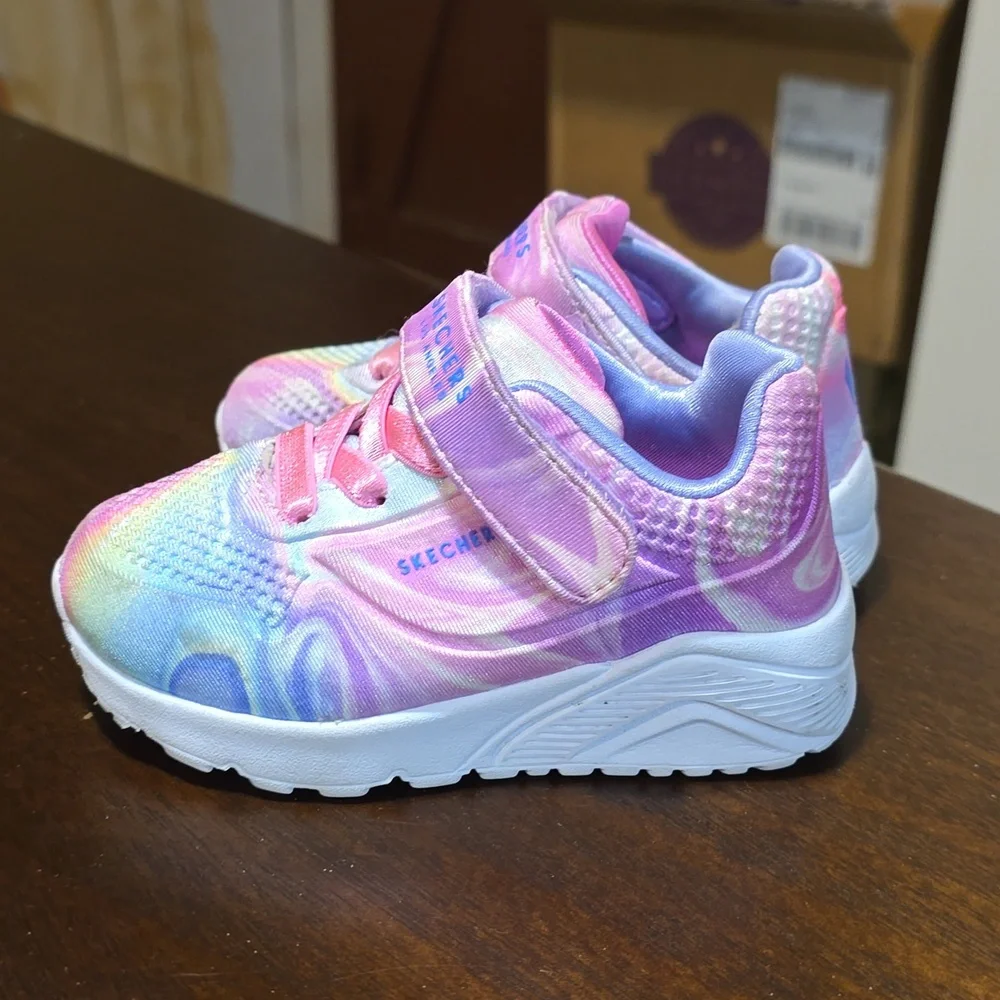 Skechers Rainbow Sneakers Size 6‎